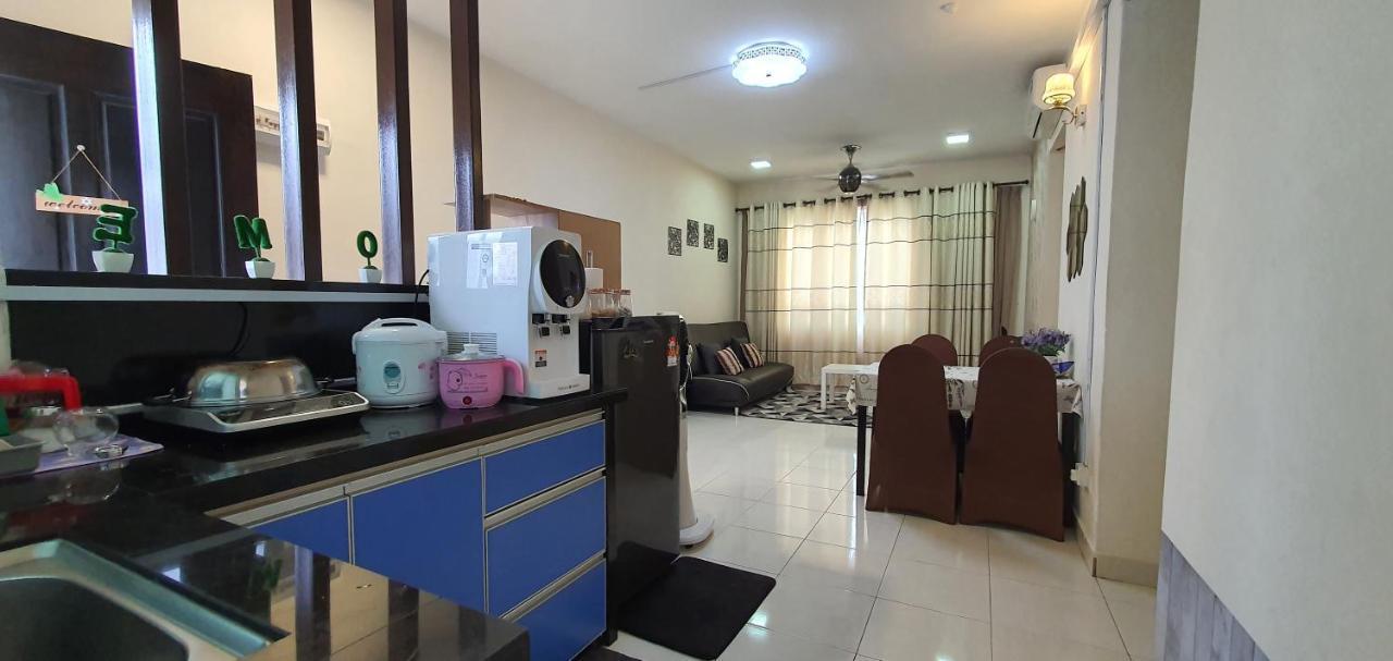 Leezahomestay Bayan Lepas Dış mekan fotoğraf
