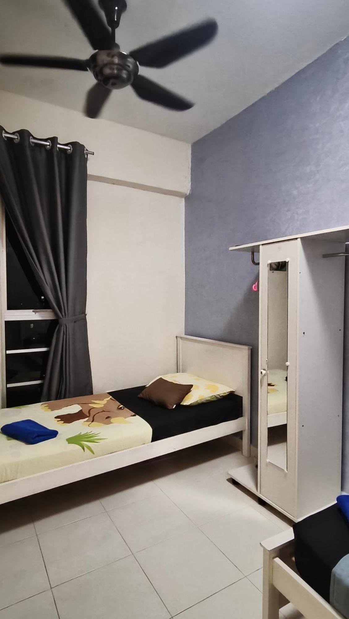 Leezahomestay Bayan Lepas Dış mekan fotoğraf