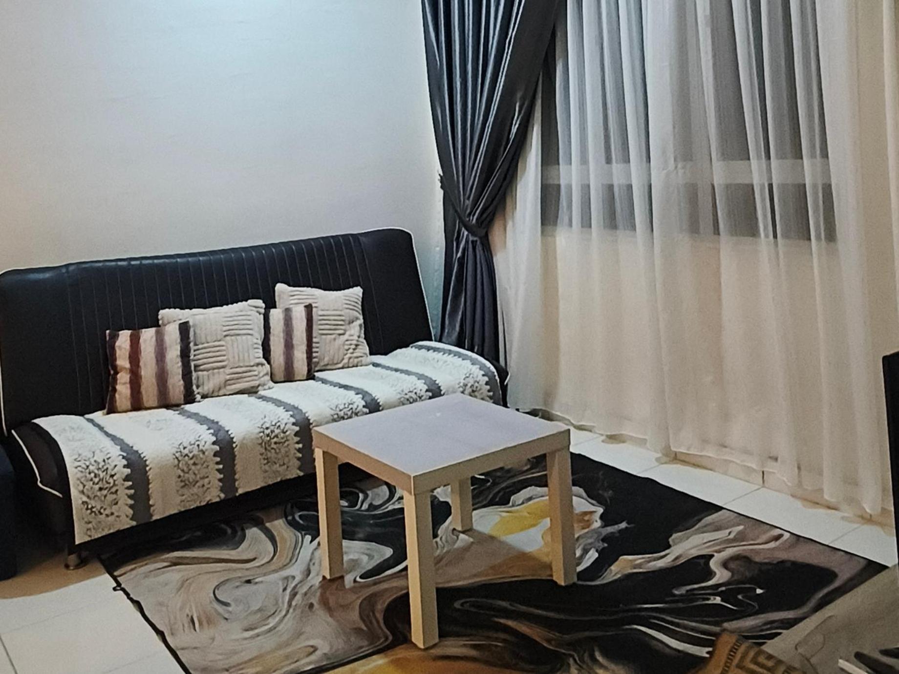 Leezahomestay Bayan Lepas Dış mekan fotoğraf