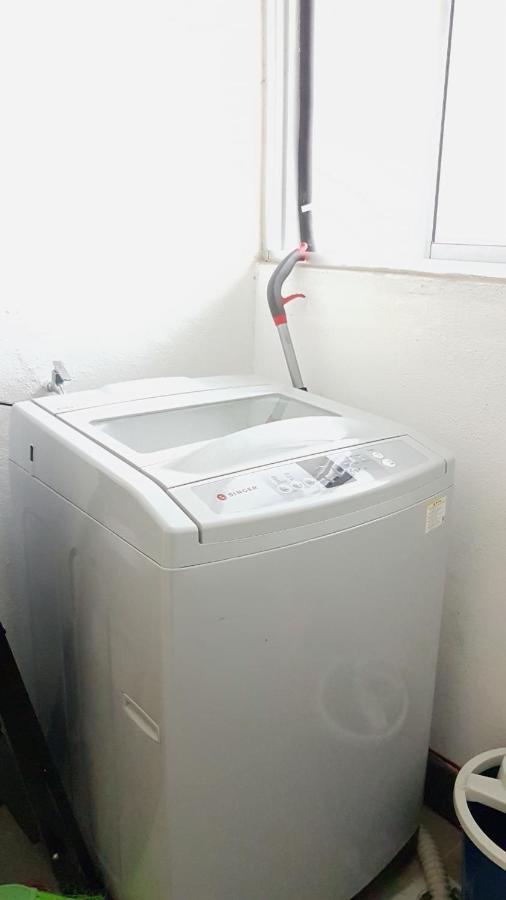 Leezahomestay Bayan Lepas Dış mekan fotoğraf